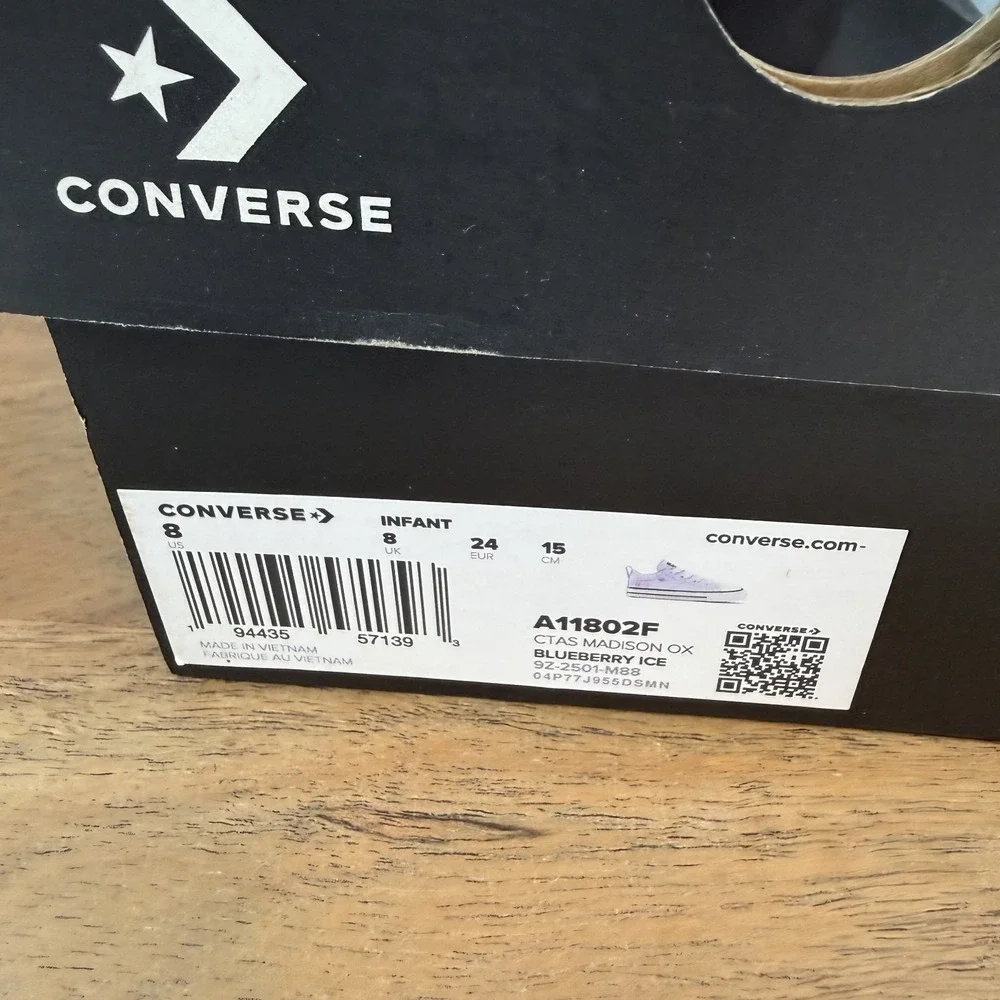 New NIB Little Kids Converse Chuck‎ Taylor All Star Madison OX Sneaker 8 C